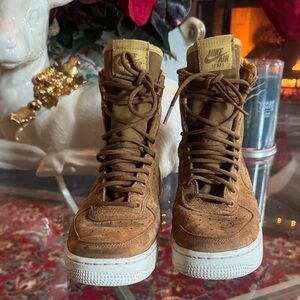 Nike SF Air Force1 suede high tops in tan color